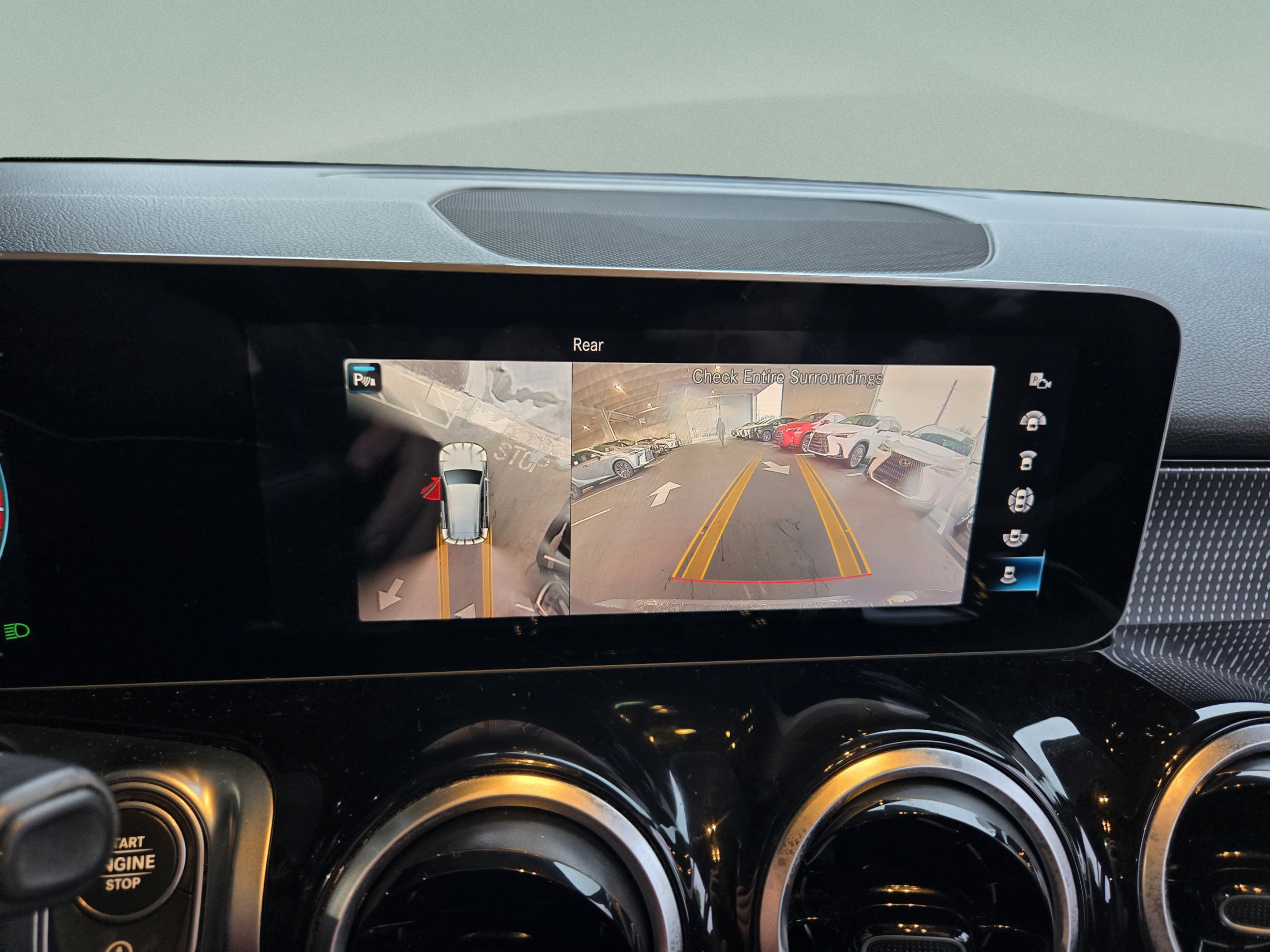 Used 2021 Mercedes-Benz GLB 250 4MATIC image 17