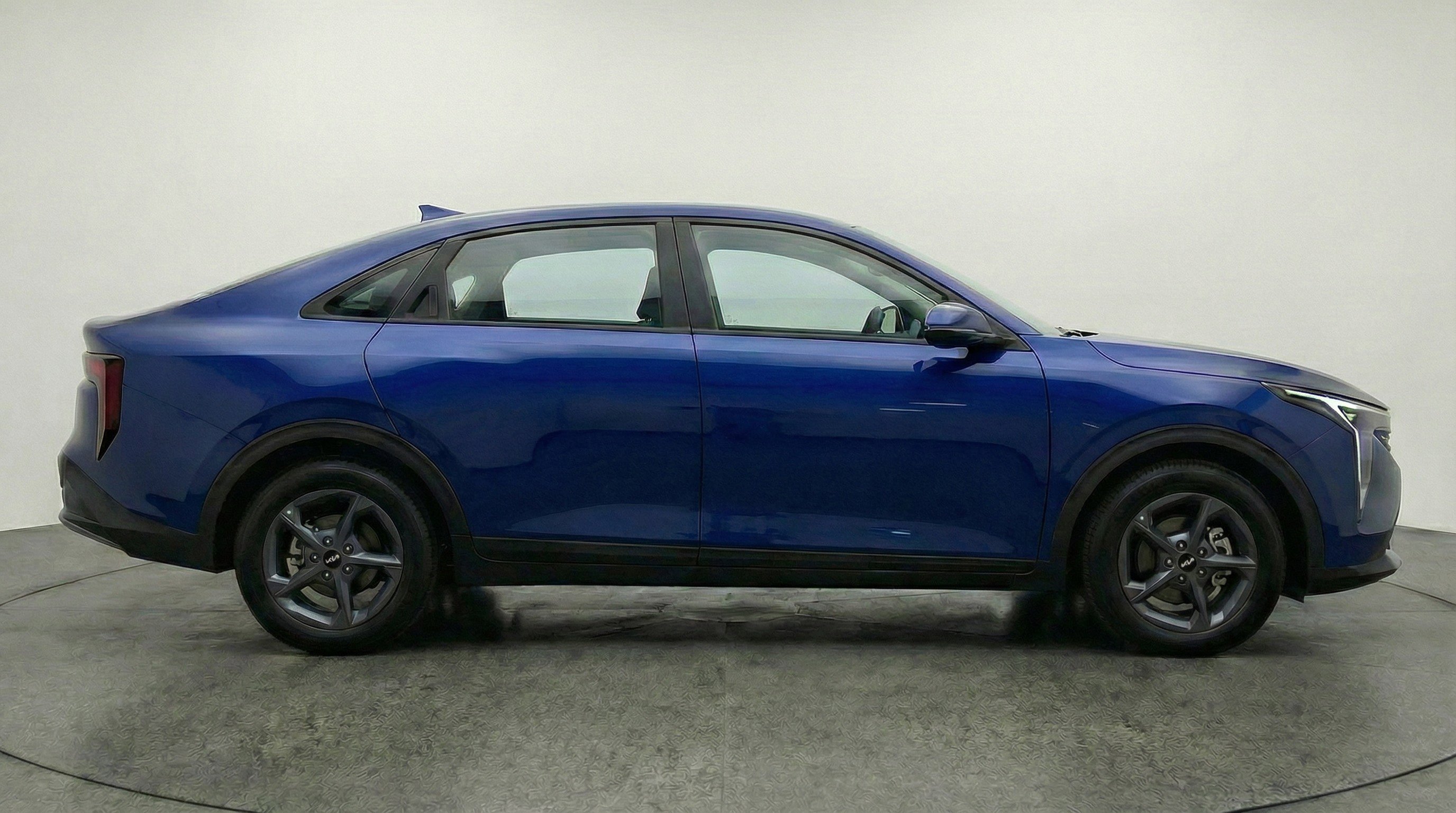 Used 2025 Kia K4 FWD image 11