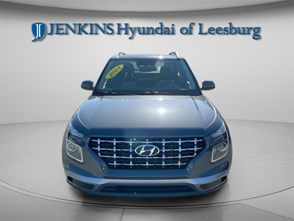 Certified 2024 Hyundai Venue SEL image 2