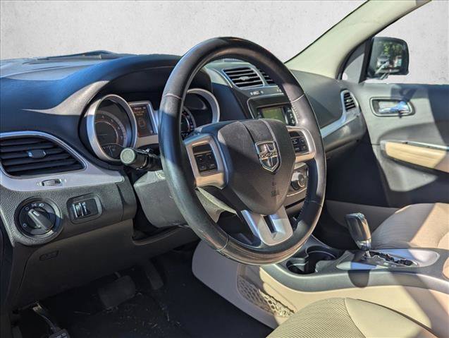 Used 2014 Dodge Journey SE w/ Flexible Seating Group FWD image 9