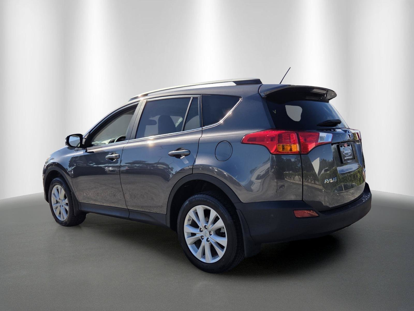 Used 2015 Toyota RAV4 Limited AWD/4WD image 5