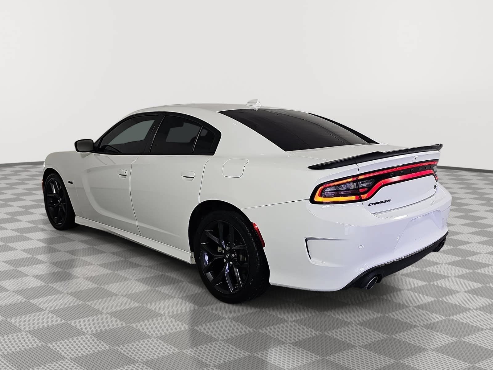 Used 2023 Dodge Charger R/T w/ Blacktop Package RWD image 6