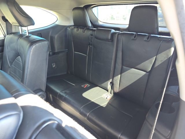 Used 2021 Toyota Highlander XLE FWD image 32