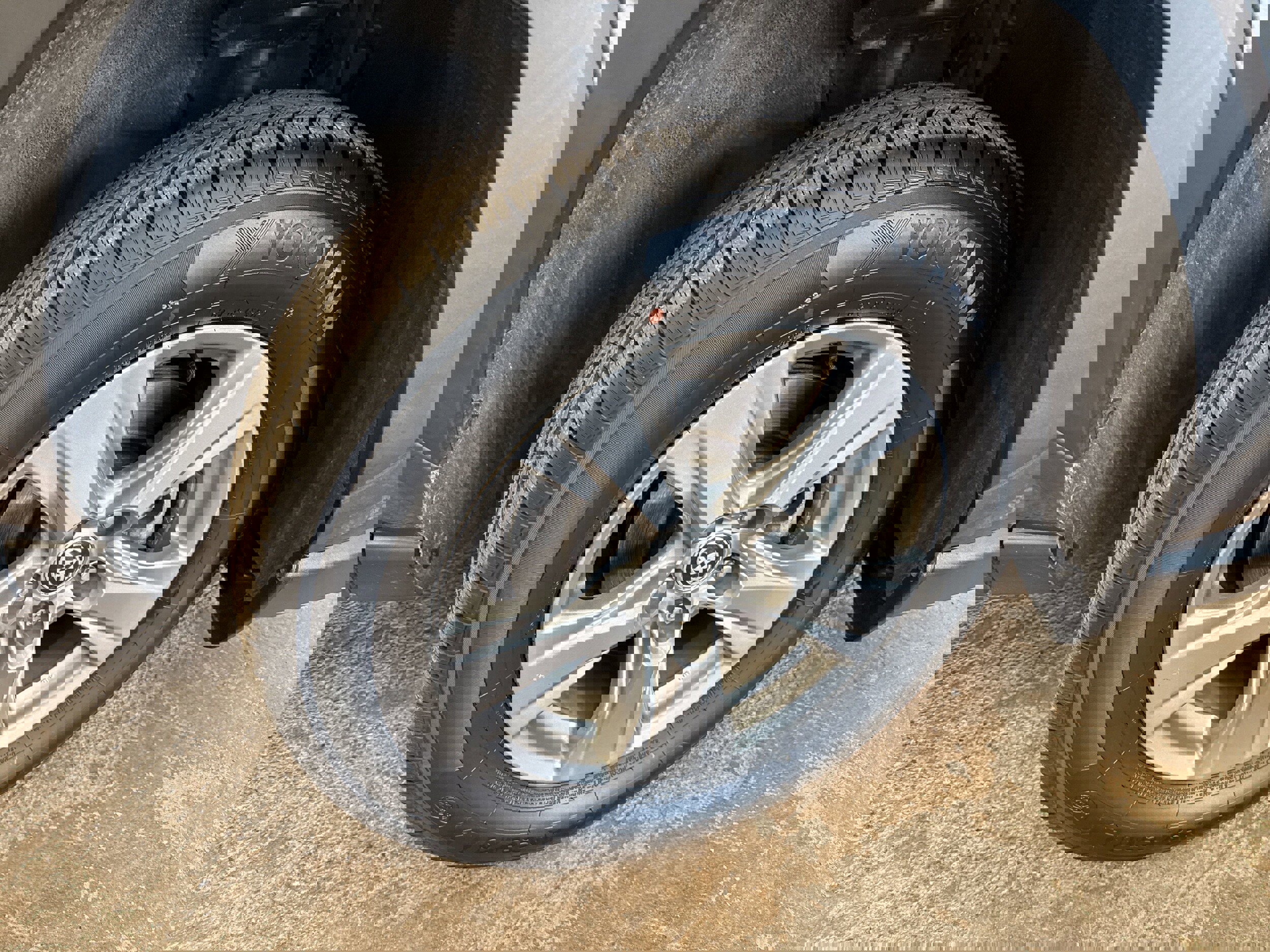 Used 2022 Toyota RAV4 XLE w/ XLE Grade Weather Package image 12