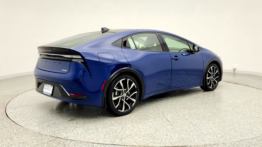 Used 2025 Toyota Prius Plug-In Hybrid image 5