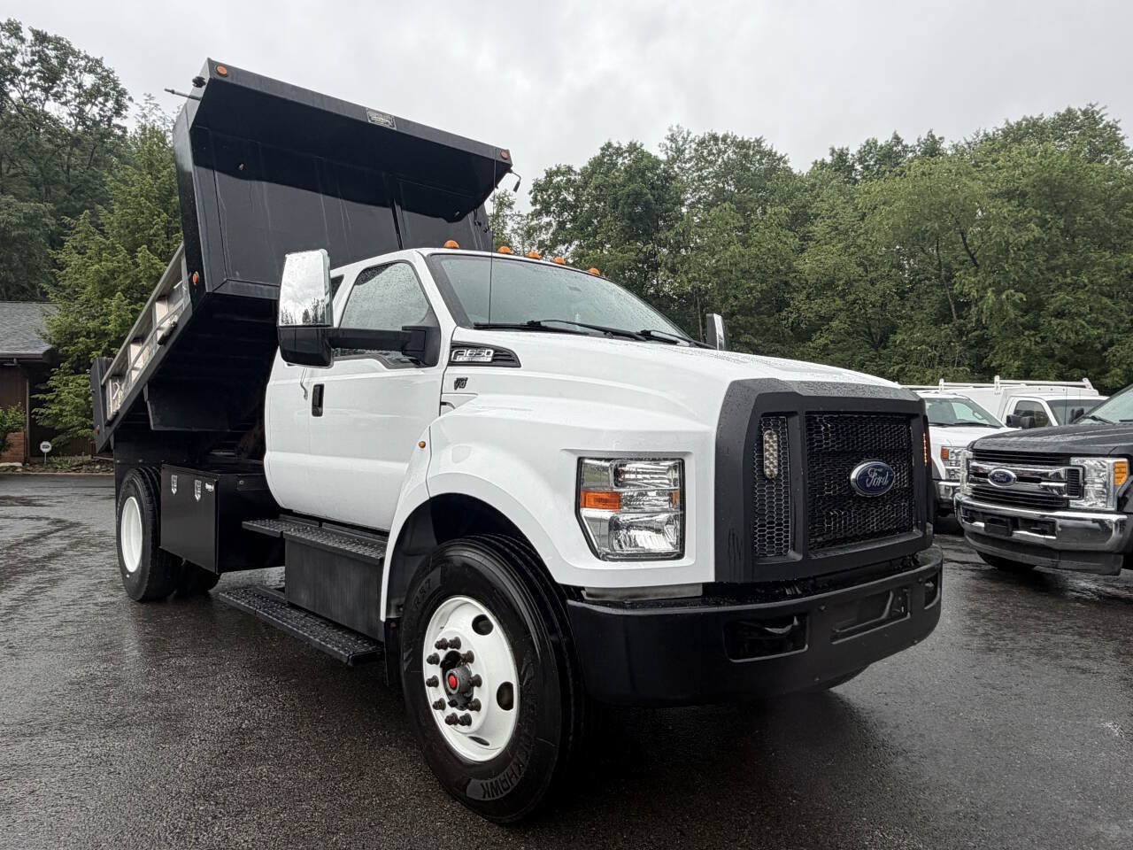 Used 2017 Ford F650 2WD SuperCab Super Duty image 18