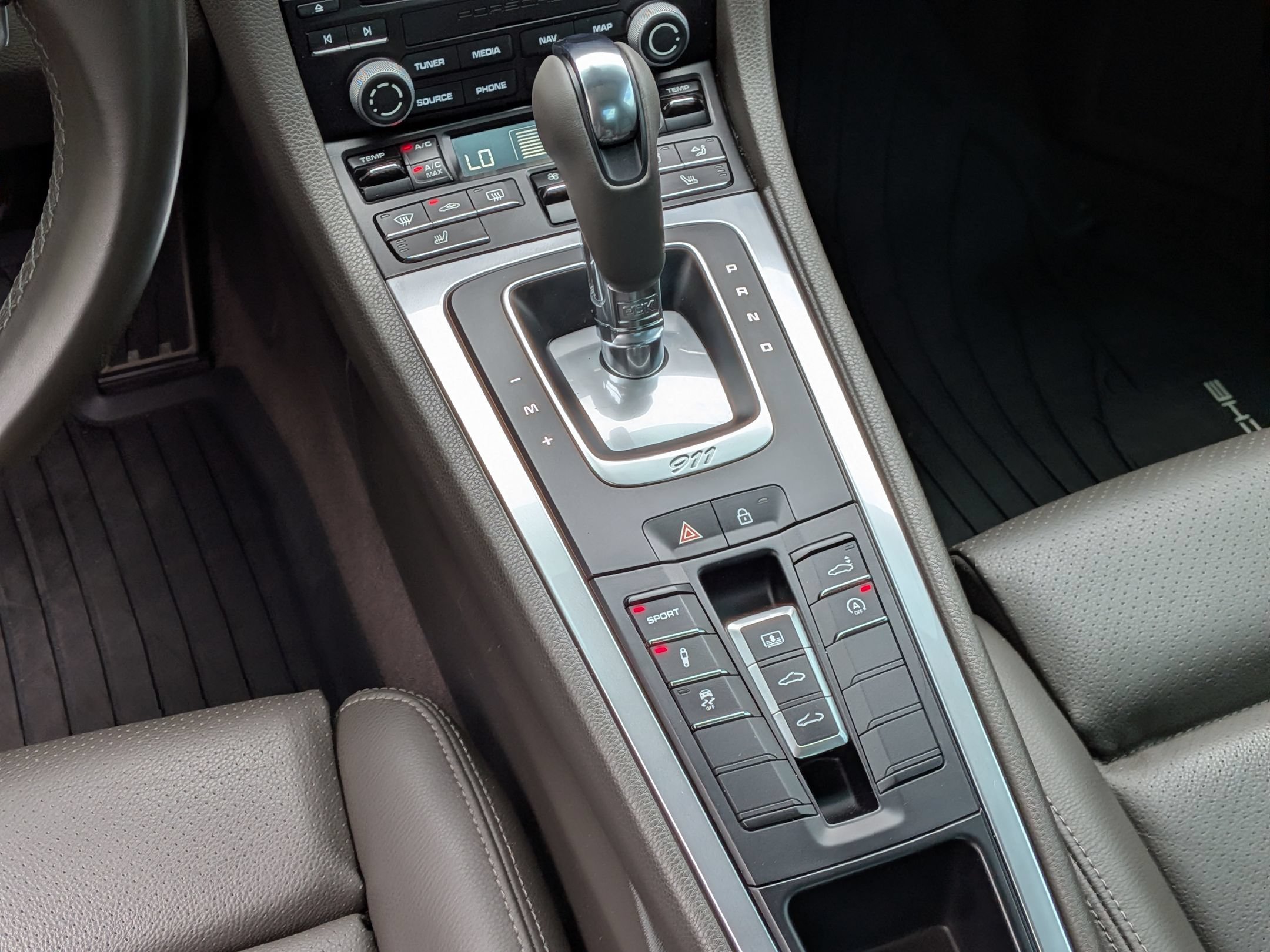 Certified 2019 Porsche 911 Carrera RWD image 17