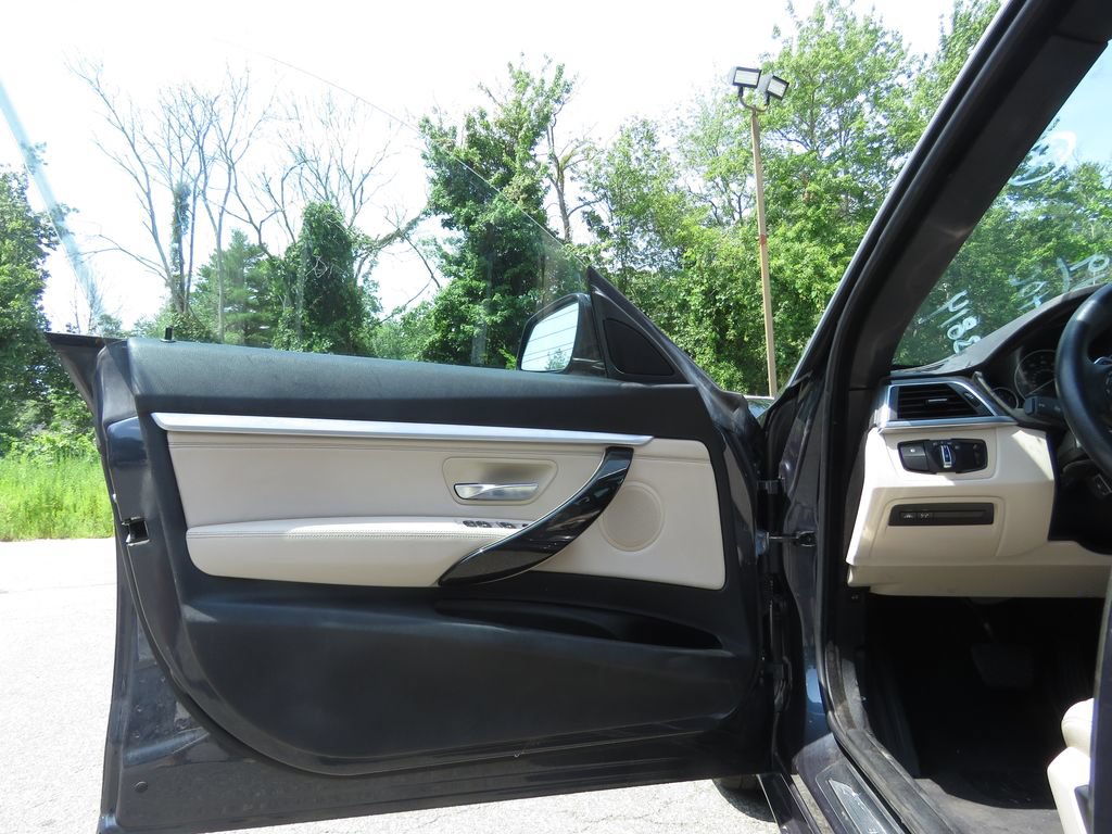 Used 2019 BMW 330i Gran Turismo xDrive w/ Convenience Package AWD/4WD image 9