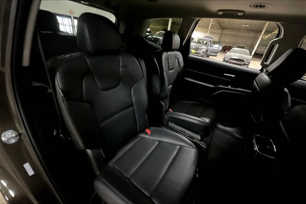 Used 2025 Kia Telluride S AWD/4WD image 26