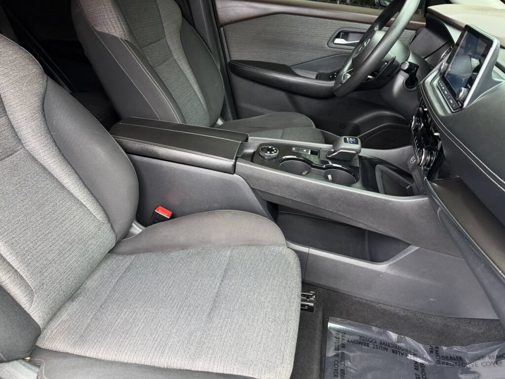 Used 2021 Nissan Rogue SV AWD/4WD image 35