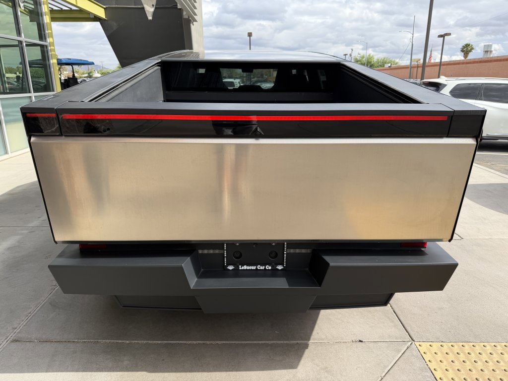 Used 2024 Tesla Cybertruck AWD Crew Cab image 13