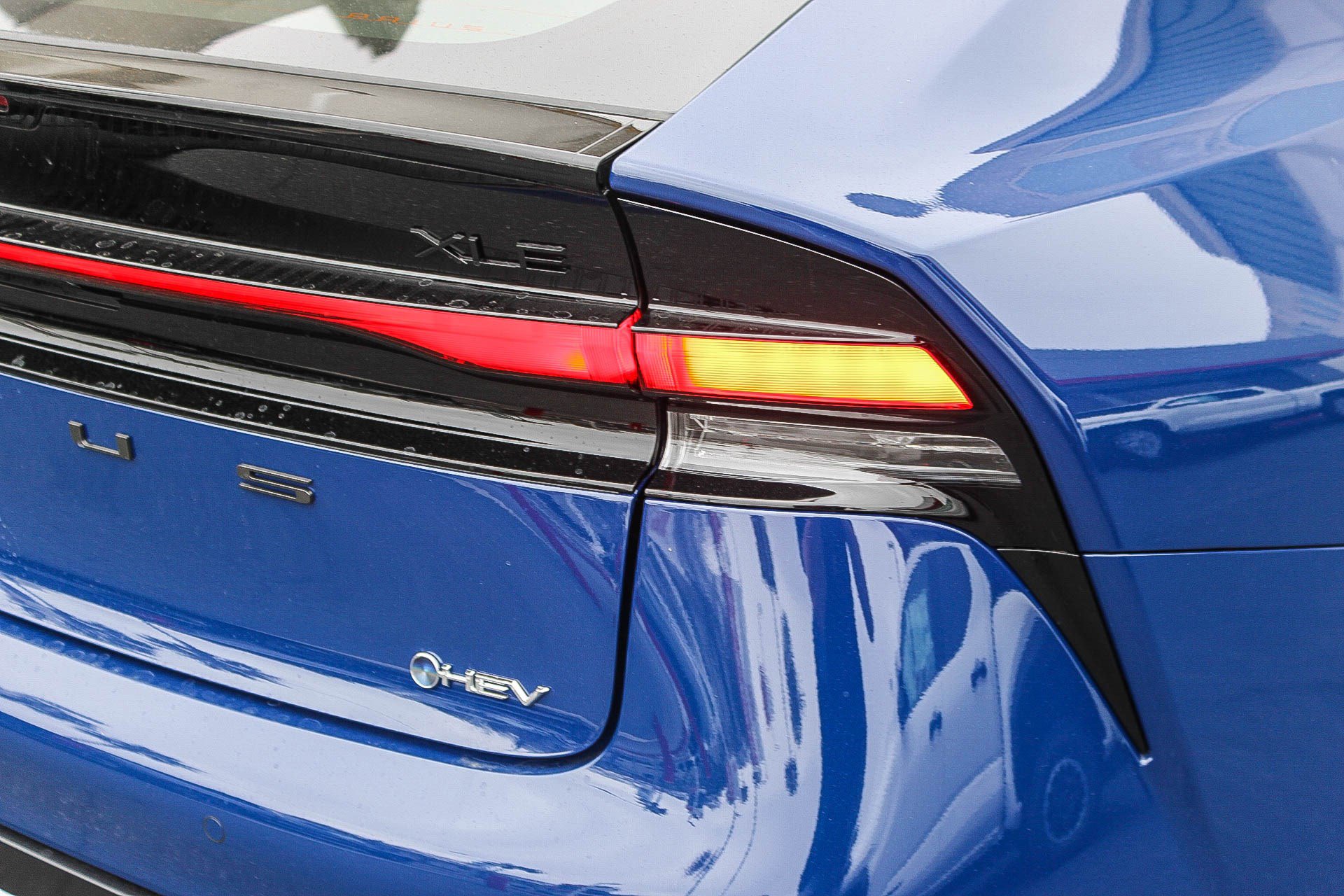 New 2026 Toyota Prius XLE FWD image 10