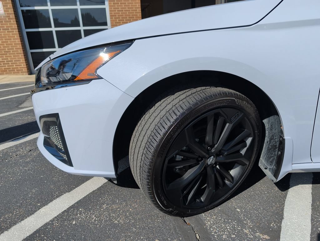 Used 2025 Nissan Altima 2.5 SR AWD/4WD image 28