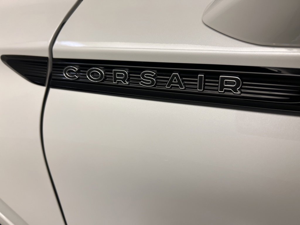 Used 2026 Lincoln Corsair Premiere image 39