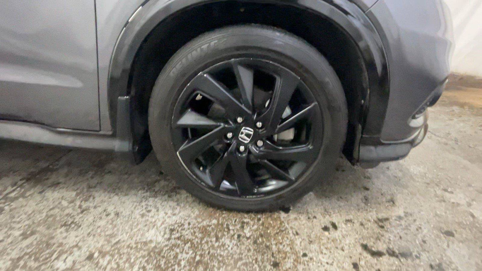 Used 2021 Honda HR-V Sport image 17