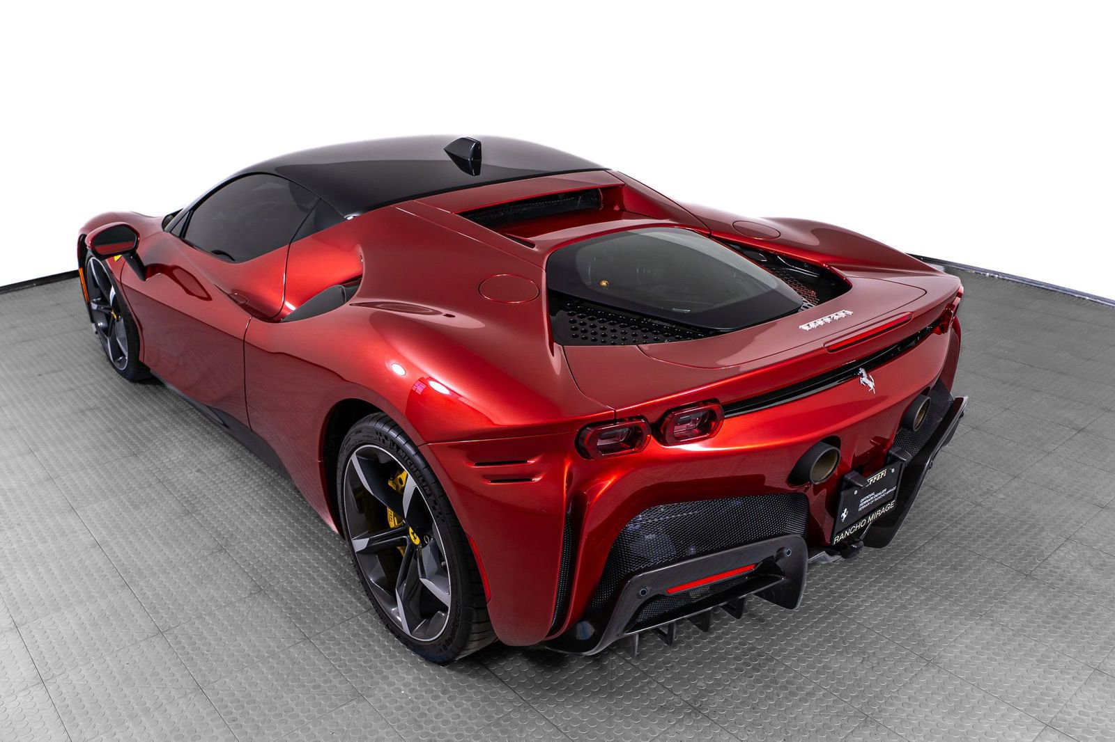 Used 2023 Ferrari SF90 Stradale AWD/4WD image 31