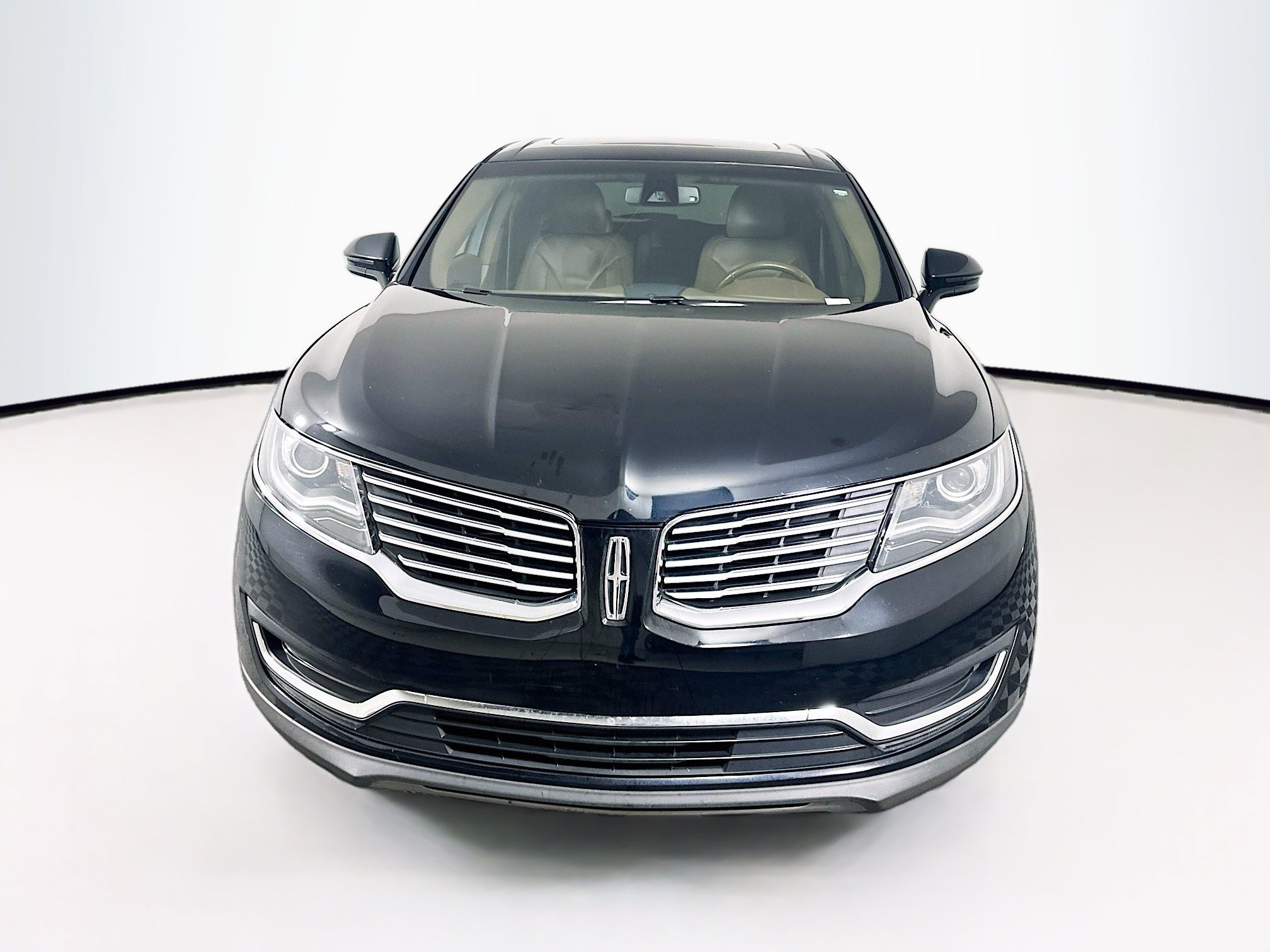 Used 2016 Lincoln MKX Reserve w/ Driver Assistance Package image 2
