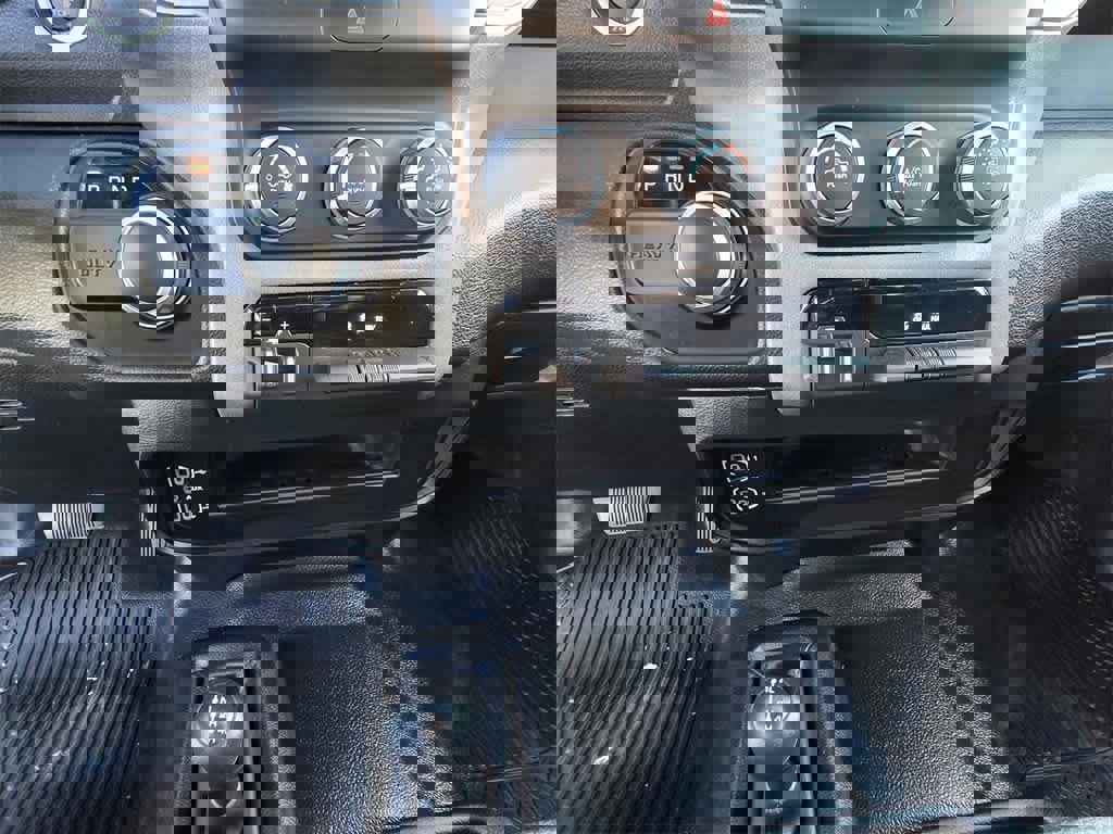 Used 2022 RAM 2500 Tradesman image 17