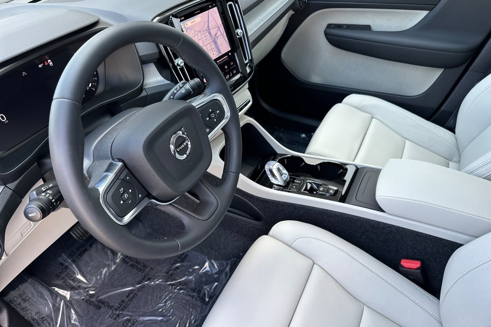 New 2026 Volvo XC40 B5 Plus w/ Protection Package Premier image 13