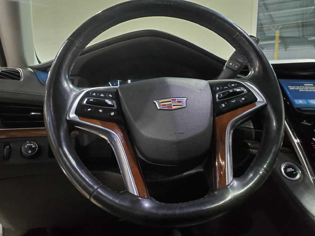 Used 2018 Cadillac Escalade Luxury RWD image 29