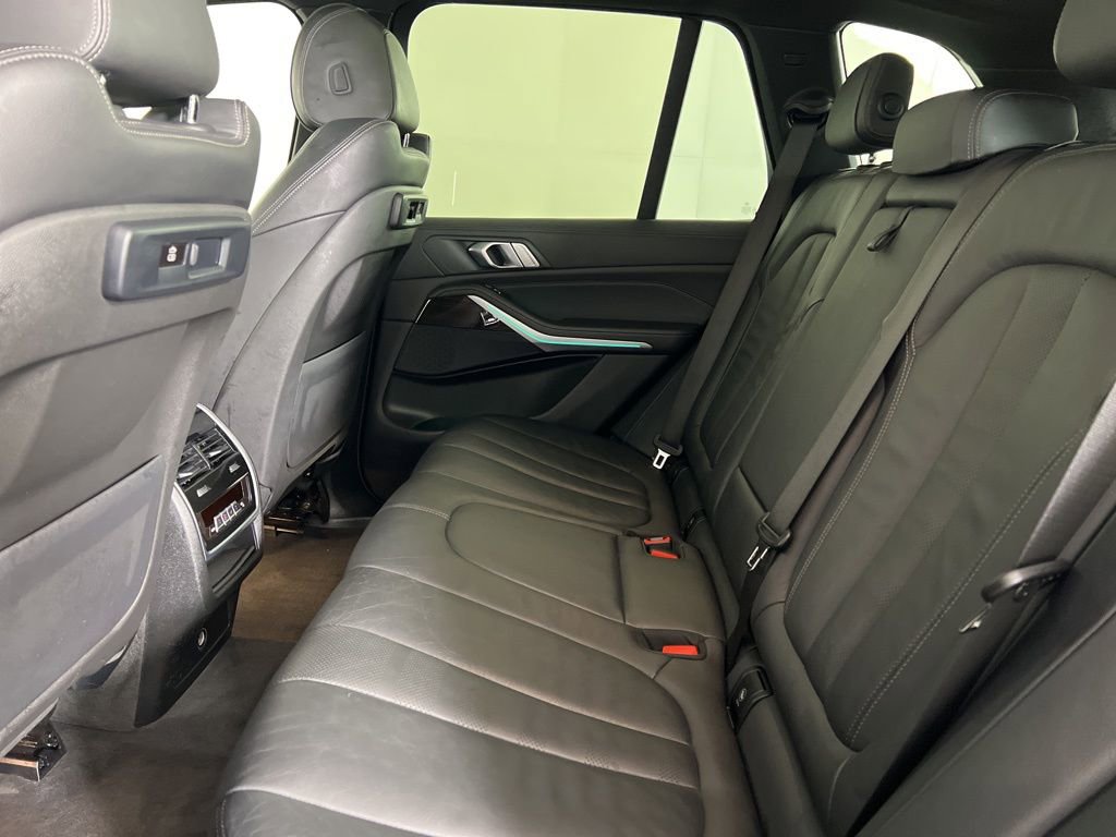 Used 2021 BMW X5 xDrive40i w/ Convenience Package image 13