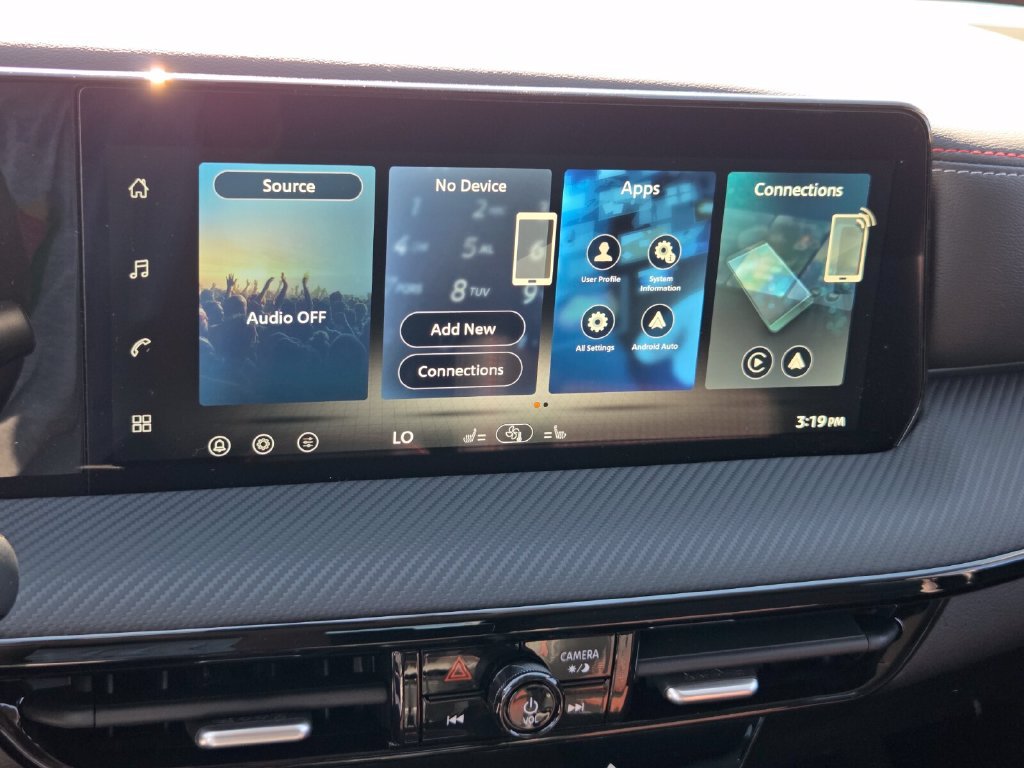 New 2027 Nissan Kicks SR w/ Cold Weather Package FWD image 24