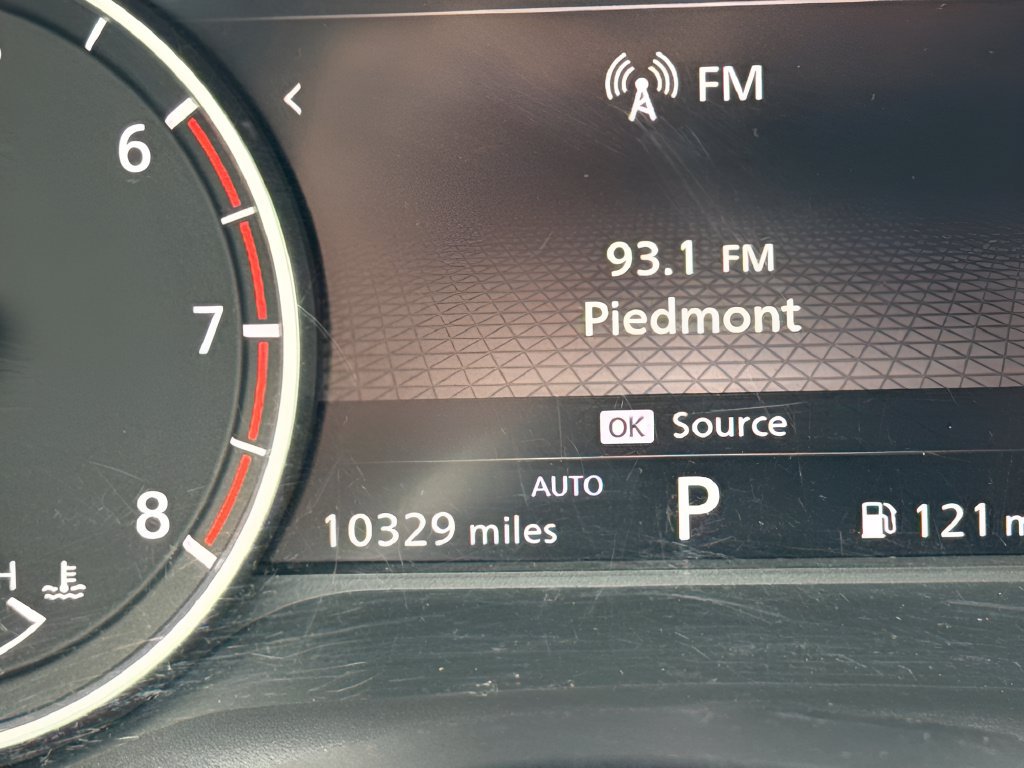 Used 2023 Nissan Rogue SV AWD/4WD image 22