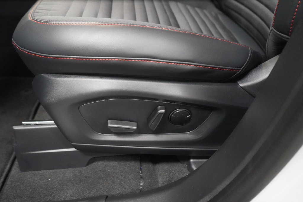 New 2027 Ford Explorer ST-Line w/ Premium Package RWD image 18