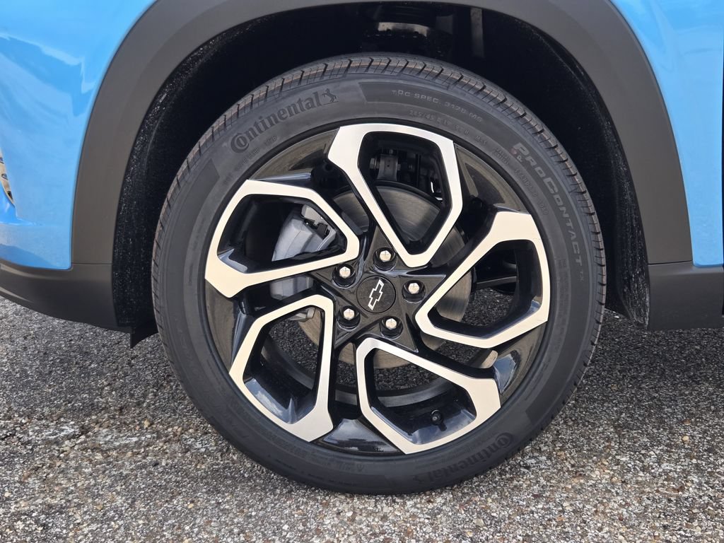 New 2026 Chevrolet Trax RS w/ Driver Confidence Package FWD image 14
