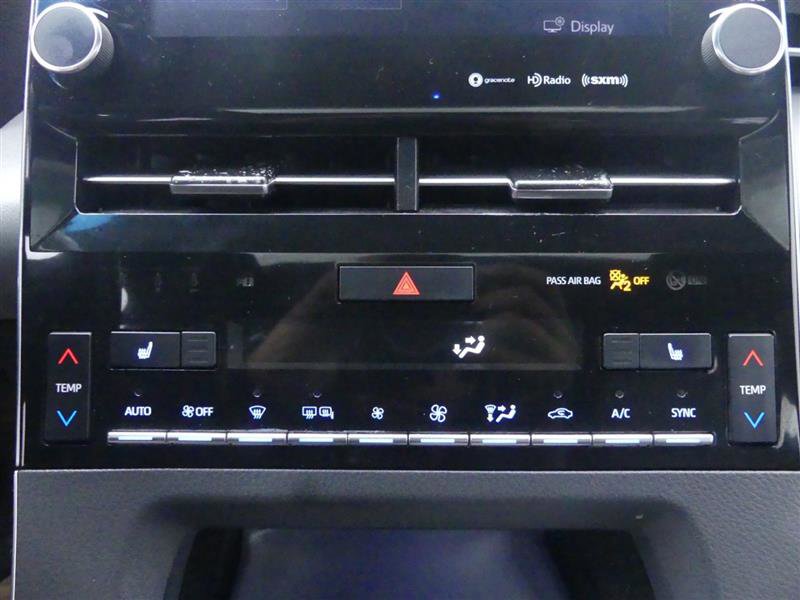 Used 2019 Toyota Avalon XSE w/ All Weather Liner Package FWD image 14