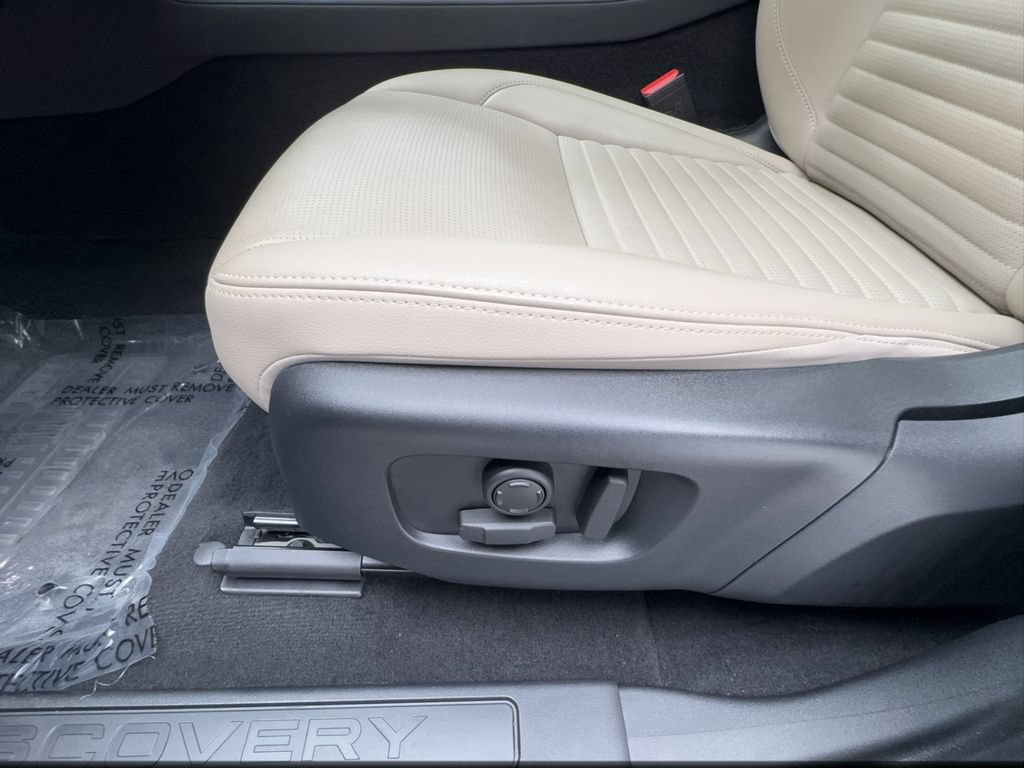 Used 2025 Land Rover Discovery Sport S AWD/4WD image 23