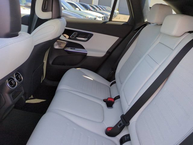 New 2026 Mercedes-Benz GLC 300 image 14