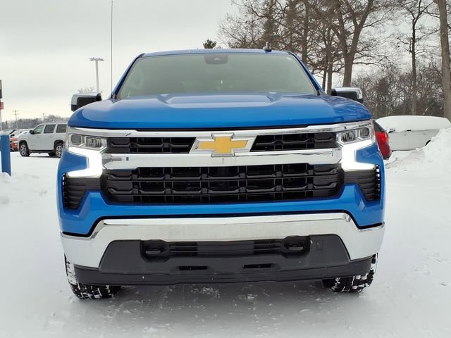 Used 2025 Chevrolet Silverado 1500 LT image 2