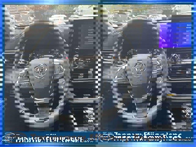 Certified 2024 Toyota Highlander XLE image 13