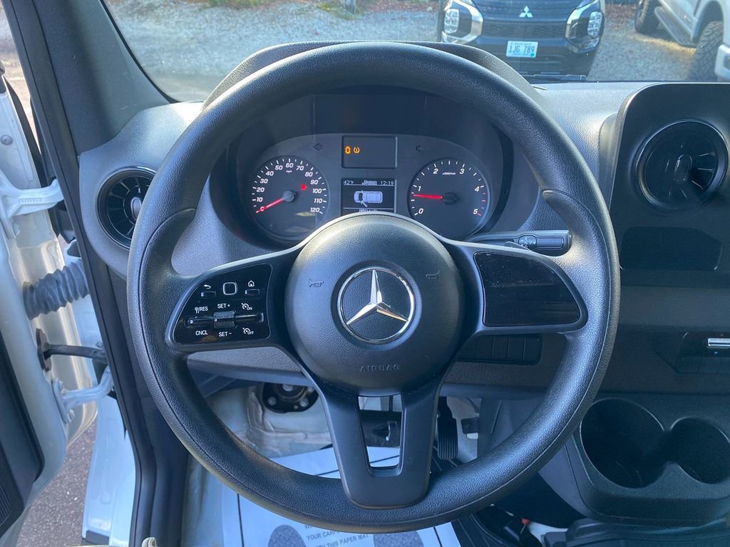 Used 2021 Mercedes-Benz Sprinter 2500 w/ Driver Convenience Package image 15