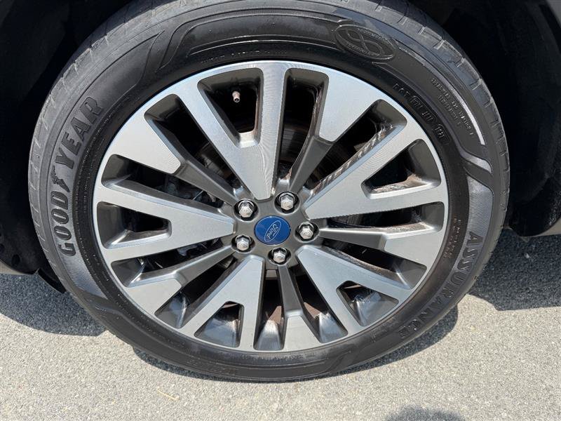 Used 2020 Ford Escape Titanium AWD/4WD image 24