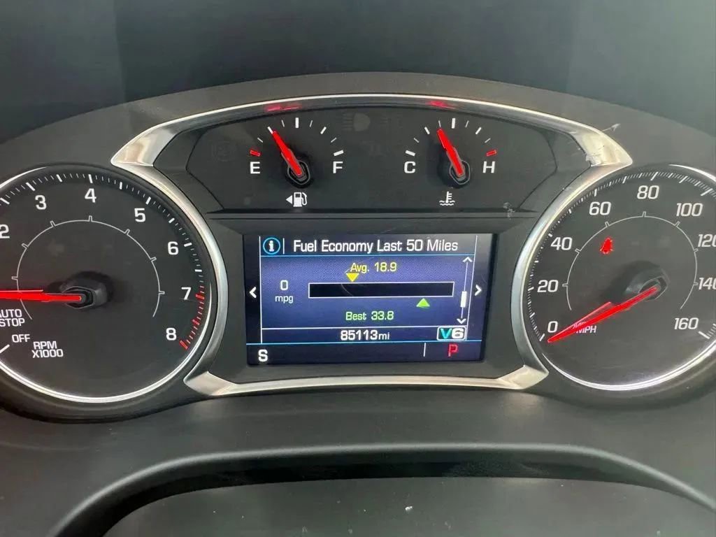Used 2021 GMC Acadia SLE w/ Driver Convenience Package FWD image 23