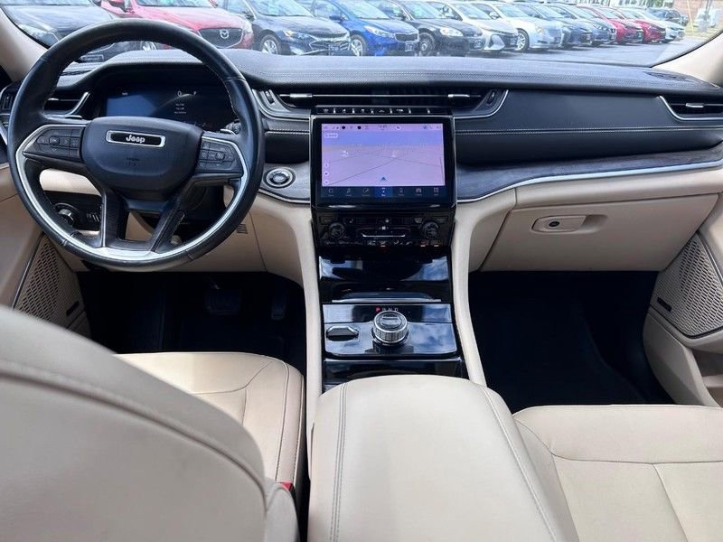 Used 2022 Jeep Grand Cherokee L Limited image 14
