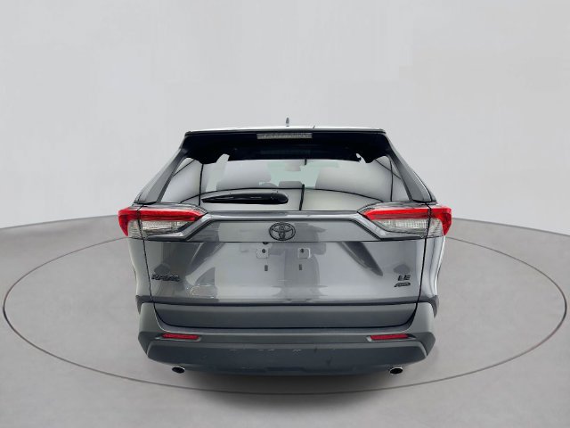 Used 2023 Toyota RAV4 LE AWD/4WD image 3