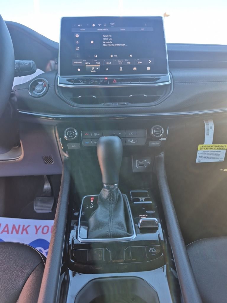 New 2026 Jeep Compass Latitude AWD/4WD image 38