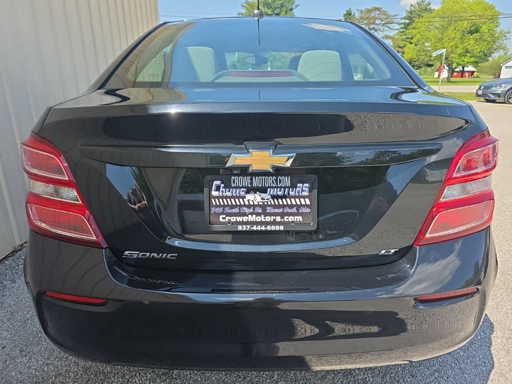 Used 2018 Chevrolet Sonic LT FWD image 8
