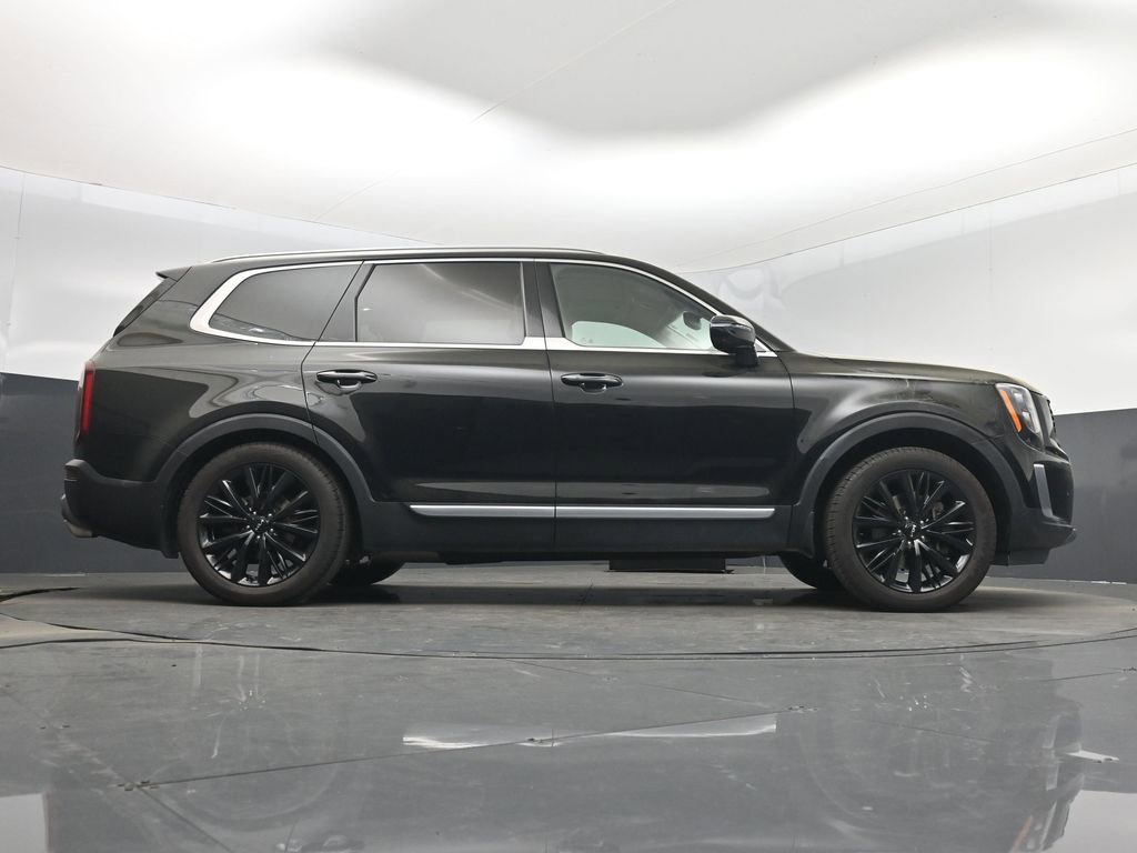 Used 2022 Kia Telluride SX w/ Towing Package image 16
