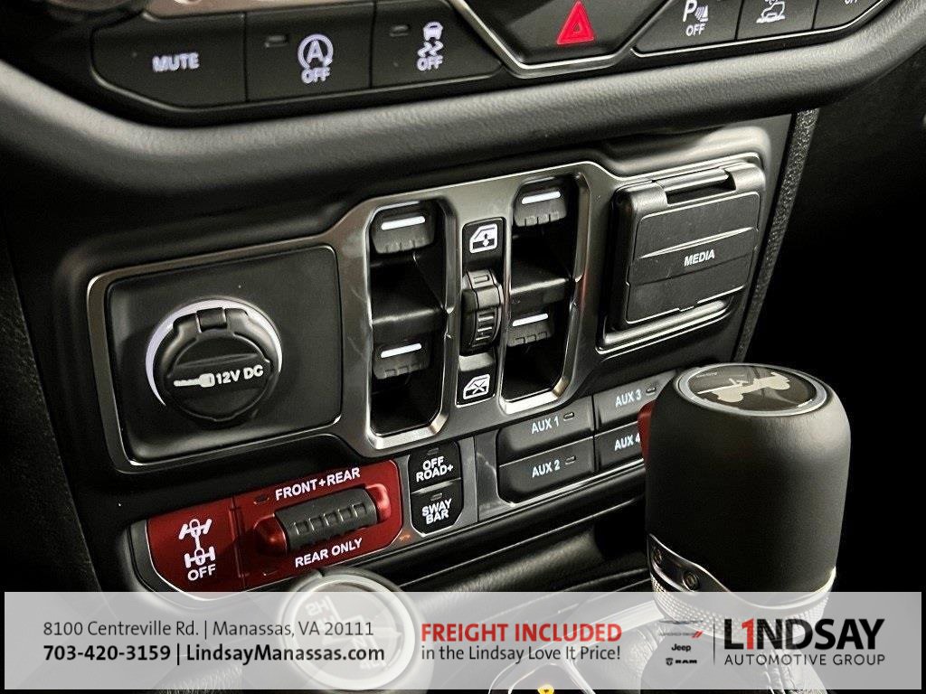 New 2026 Jeep Wrangler Unlimited Rubicon w/ Safety Group image 32