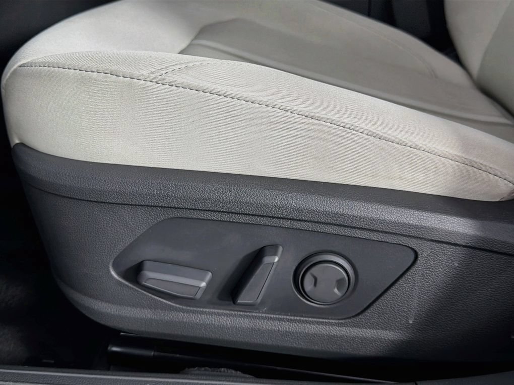 Used 2025 Hyundai Sonata SEL FWD image 24