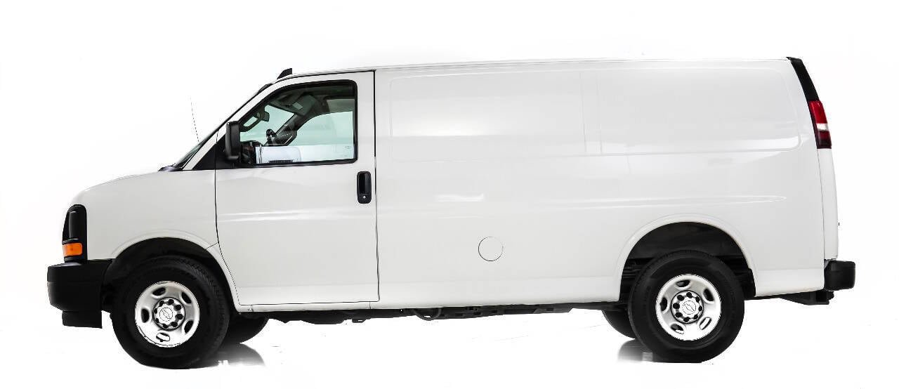 Used 2017 Chevrolet Express 2500 image 6