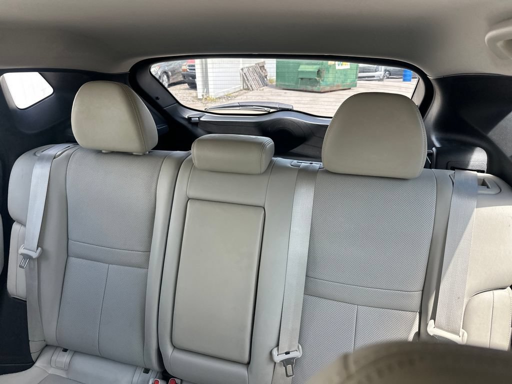Used 2020 Nissan Rogue Sport SL FWD image 48