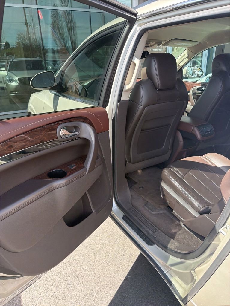 Used 2014 Buick Enclave Leather image 10