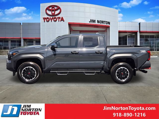 Used 2024 Toyota Tacoma TRD Off-Road AWD/4WD image 5