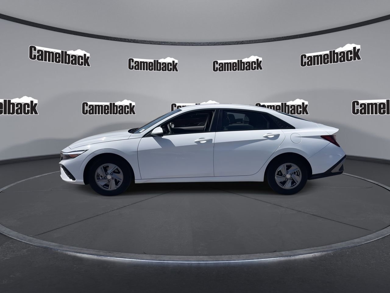 Certified 2025 Hyundai Elantra SE image 4