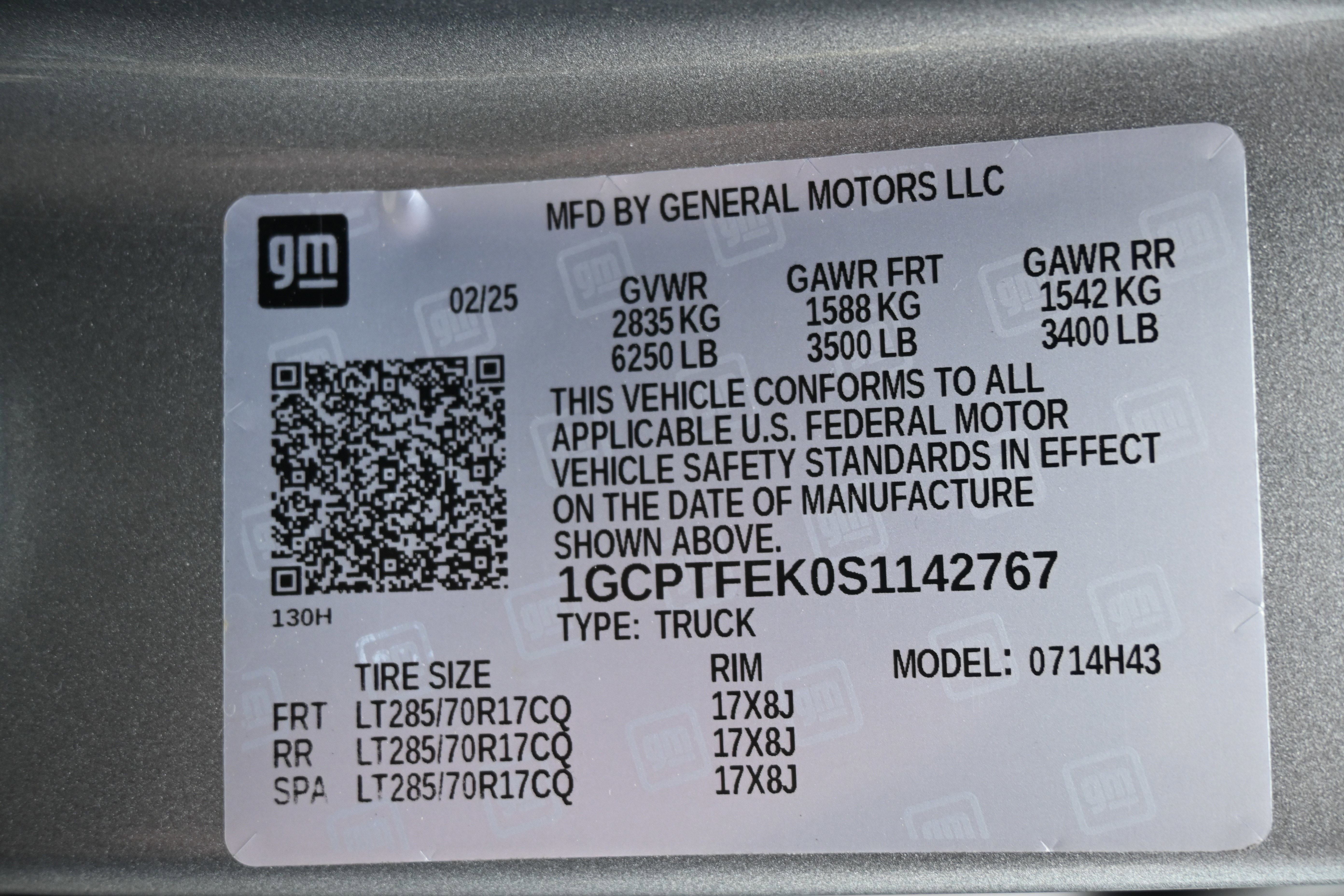 Used 2025 Chevrolet Colorado ZR2 w/ Technology Package image 36